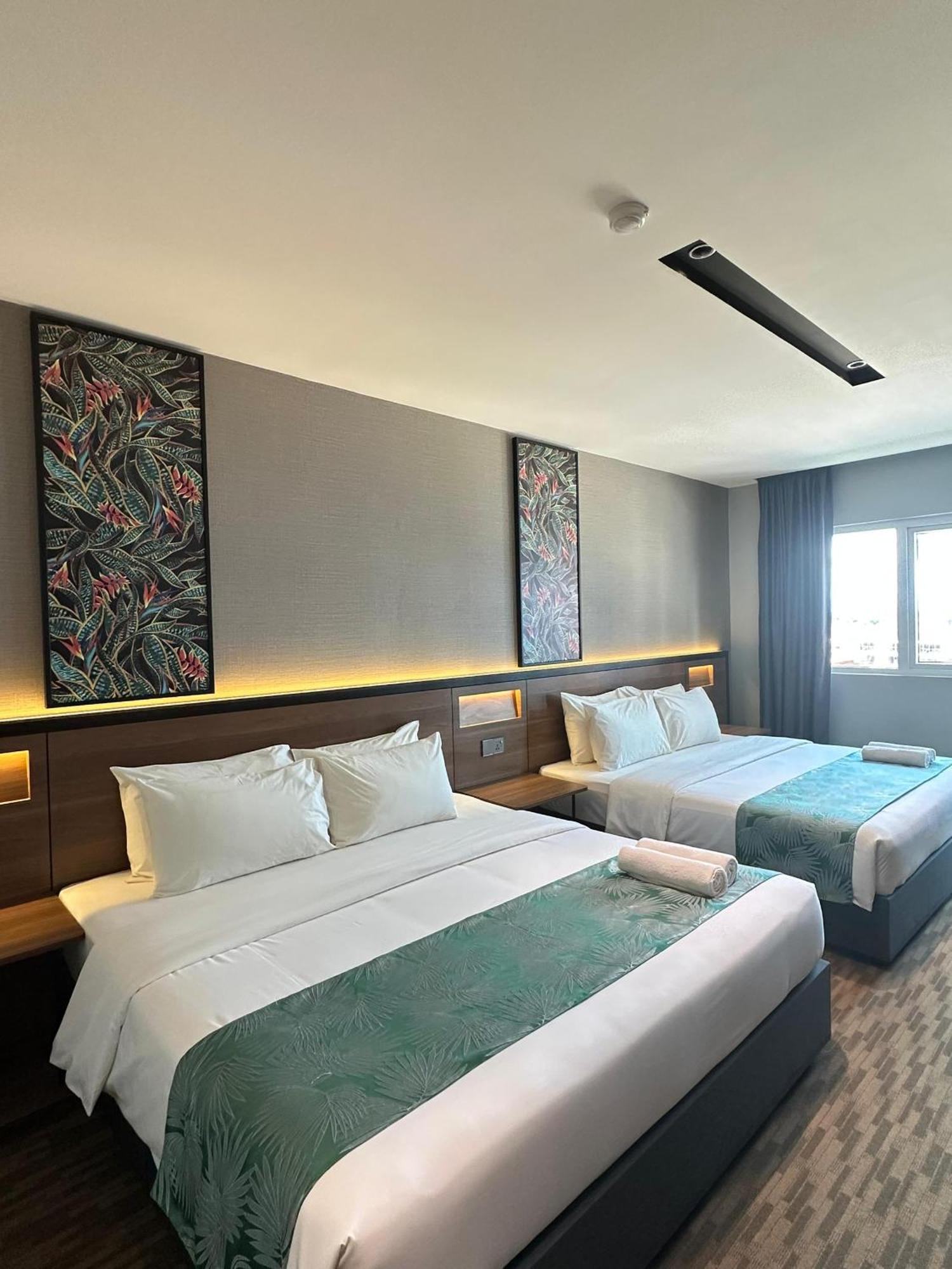 Nb Hotel Johor Bahru Esterno foto