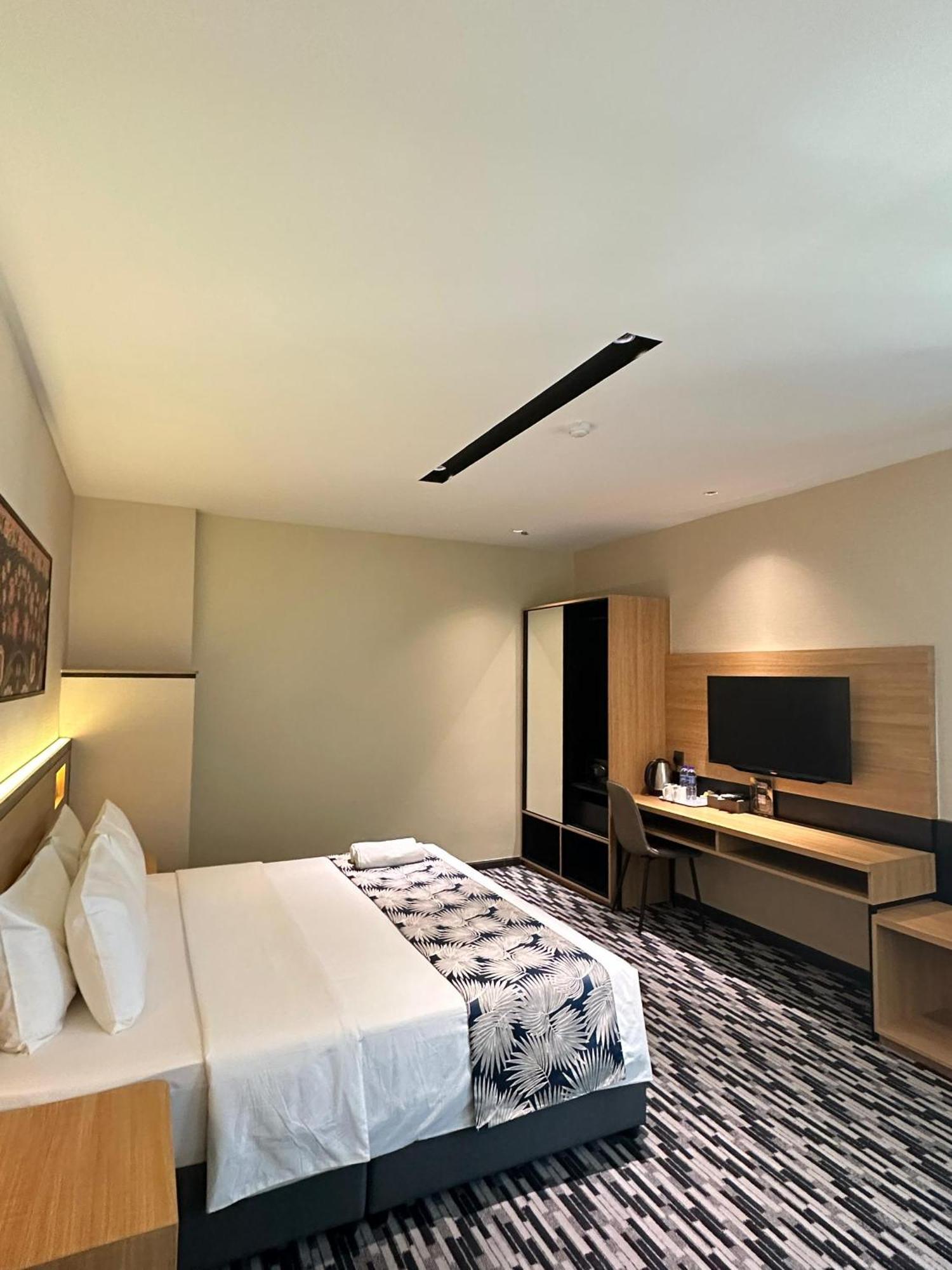 Nb Hotel Johor Bahru Esterno foto